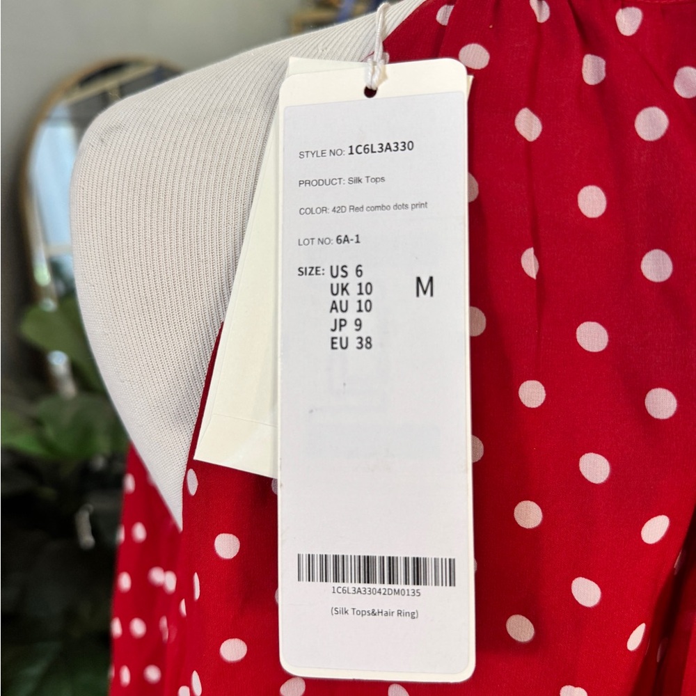 22 Momme Silk Polka dot halter blouse - Picture 6 of 7